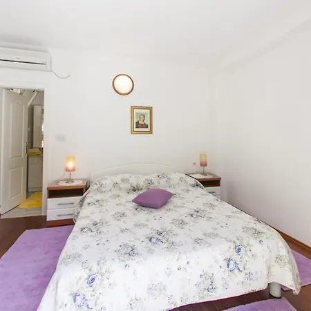 In With Terrace, Air Conditioning, Wifi, Washing Machine 3634-4 *