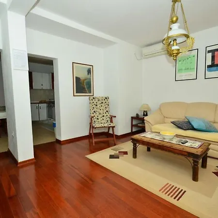 Daire In With Terrace, Air Conditioning, Wifi, Washing Machine 3634-4