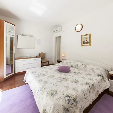 Daire In With Terrace, Air Conditioning, Wifi, Washing Machine 3634-4