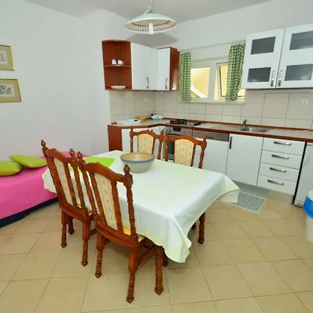 In With Terrace, Air Conditioning, Wifi, Washing Machine 3634-4 Apartment