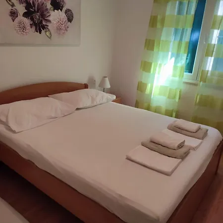 In With Terrace, Air Conditioning, Wifi, Washing Machine 3634-4 Apartment