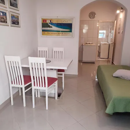 Apartment In With Terrace, Air Conditioning, Wifi, Washing Machine 3634-4